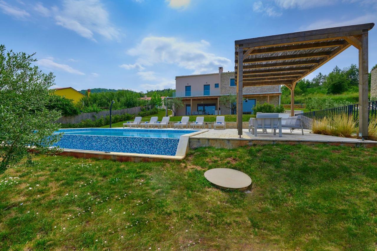 Motovun Villas Exterior photo