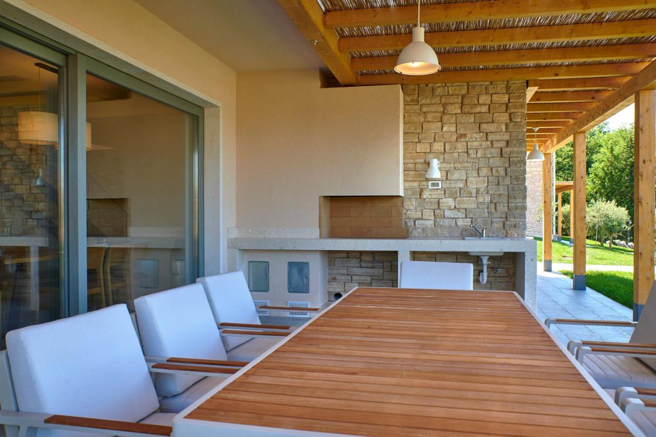 Motovun Villas Exterior photo