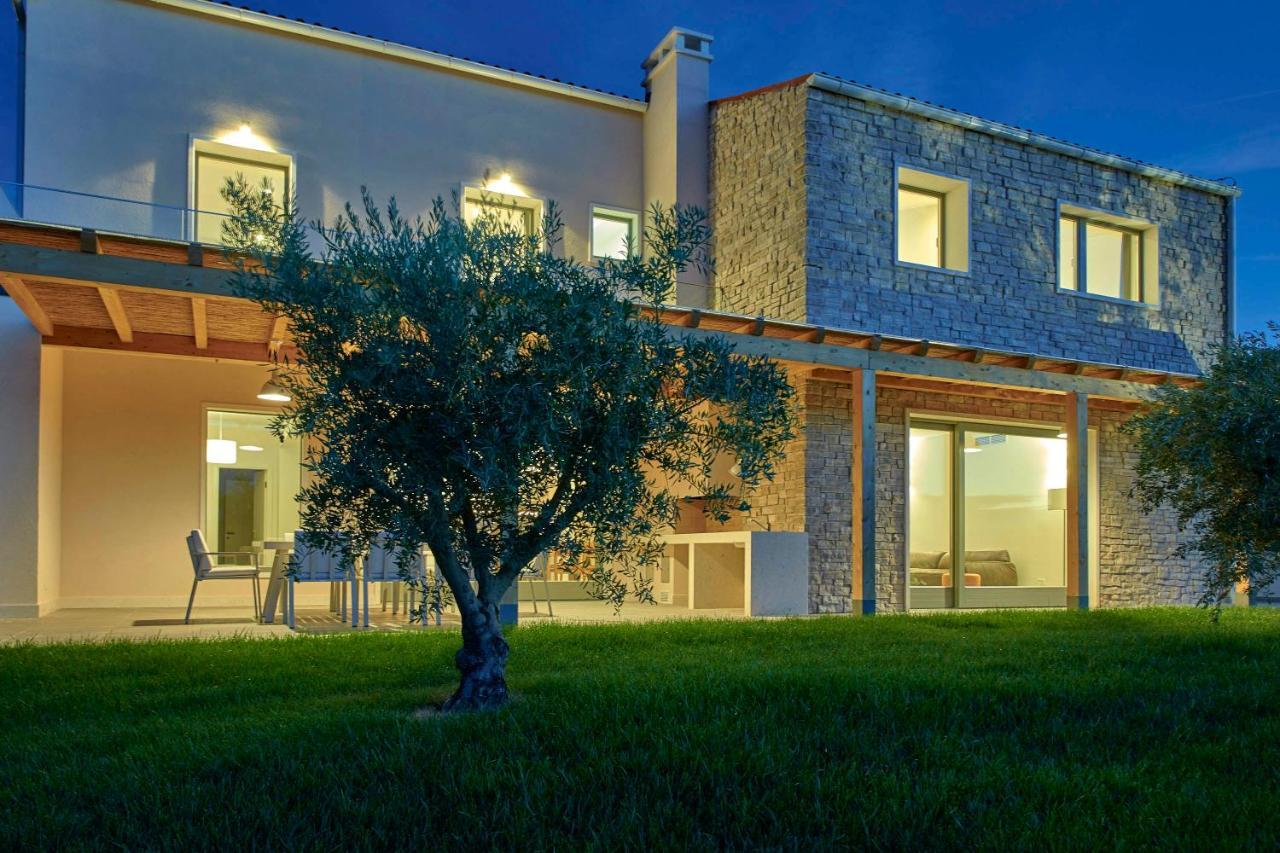 Motovun Villas Exterior photo